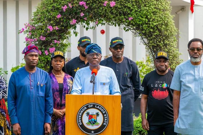 Gov. Babajide Sanwo-Olu addressing residents on the ongoing situation (change of currency notes and cases of POS and Petrol Station attendants) in the country, at the Lagos House, Marina, on Saturday, Feb. 18, 2023. With him are (L-R): Commissioner for...