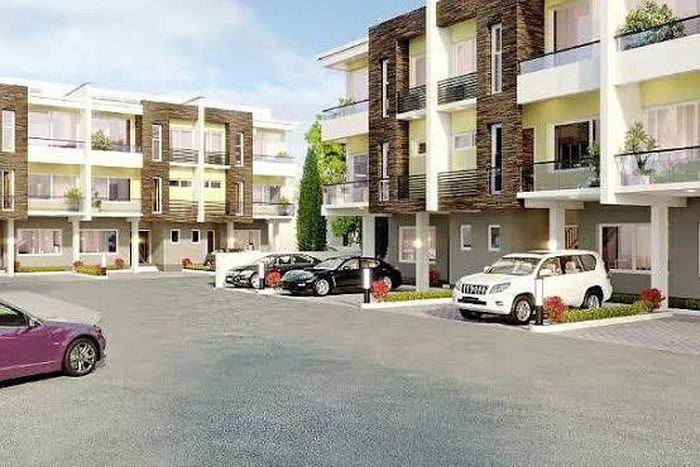 He made his way into the estate by scaling fences [ParadiseEstates/facebook]