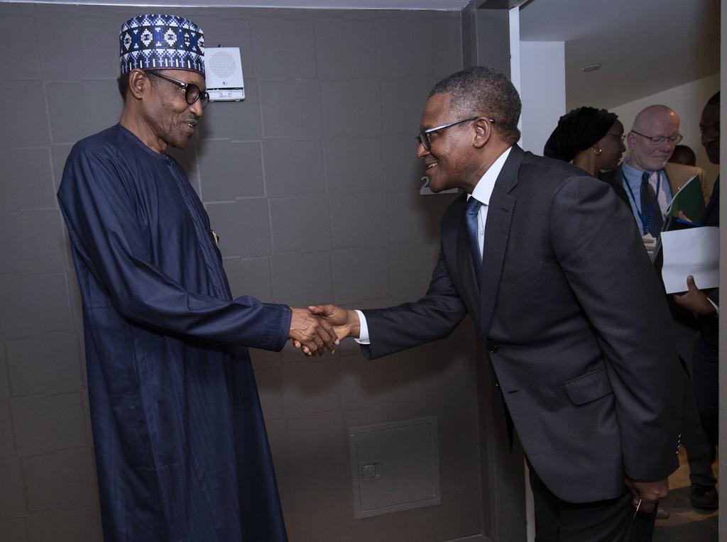 President Muhammadu Buhari has commended the contributions of Bill Gates and  Aliko Dangote [Twitter/@BashirAhmaad]