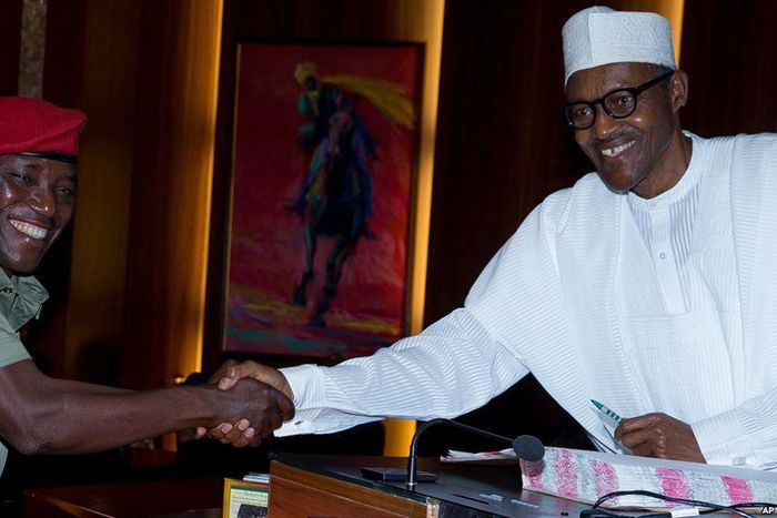 Former Minister of Sports and Youth Development, Solomon Dalung, has publicly criticised former President Muhammadu Buhari [Linda Ikeji blog]