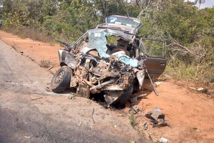 Road accident claims 8 lives at Oke-Onigbin, Omuran LGA of  Kwara, on Friday night.  [NAN]