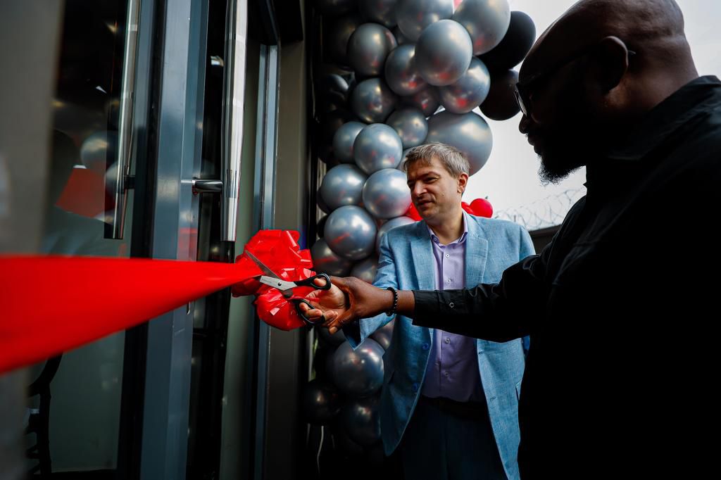 Glitz, Glamour as LUCA Visage celebrate 10 years of SCAVOLINI in Nigeria