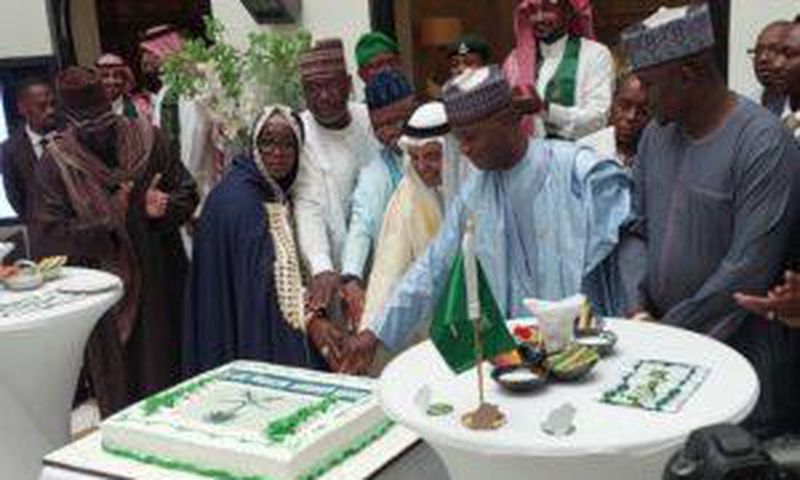(M) The Ambassador of the Kingdom of Saudi Arabia in Nigeria, Mr Faisal Alghamdi, (3rdL) Nasir El-Rufai, former Governor of Kaduna State, (2ndL) Abubakar Bello-Lolo, the former Governor of Niger and others. [NAN]