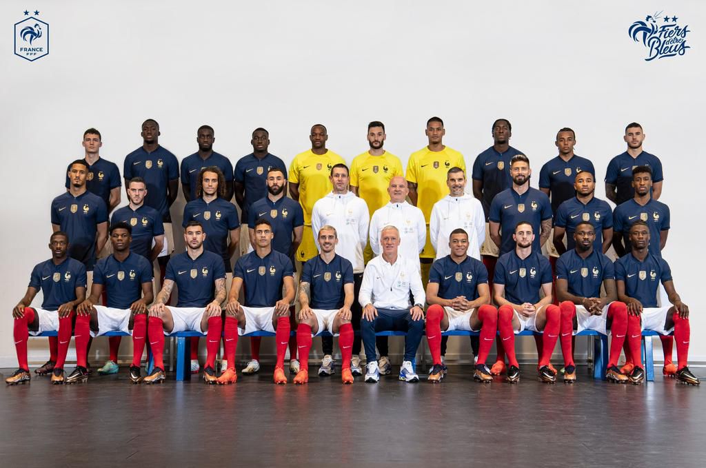The 𝐨𝐟𝐟𝐢𝐜𝐢𝐚𝐥 𝐩𝐡𝐨𝐭𝐨 for the French team at the 2022 World Cup
