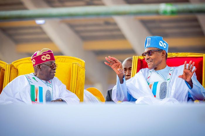 Bola Tinubu (left) and Muhammadu Buhari (right) [Twitter/@officialABAT]