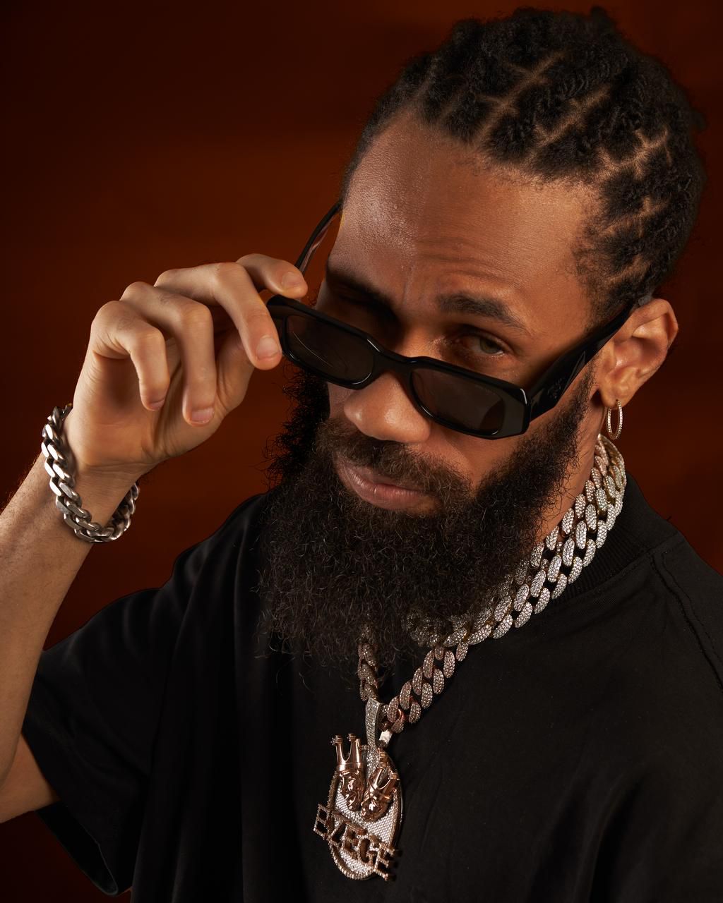 Award winning Nigerian star Phyno teamed up with Tekno in July 2022 for their hit song 'Monalisa'
