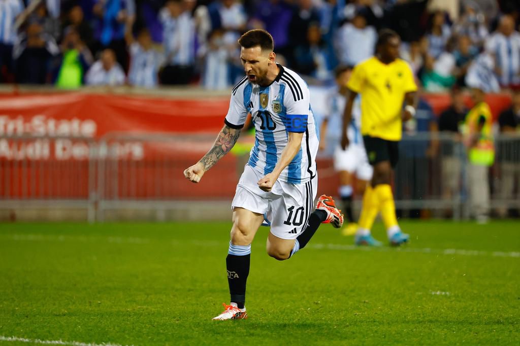 Argentina forward Lionel Messi (10) celebrates after scoring during the International Friendly on September 27, 2022.