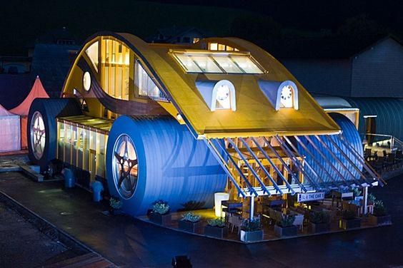 A car-inspired house in Austria [Blogspot]