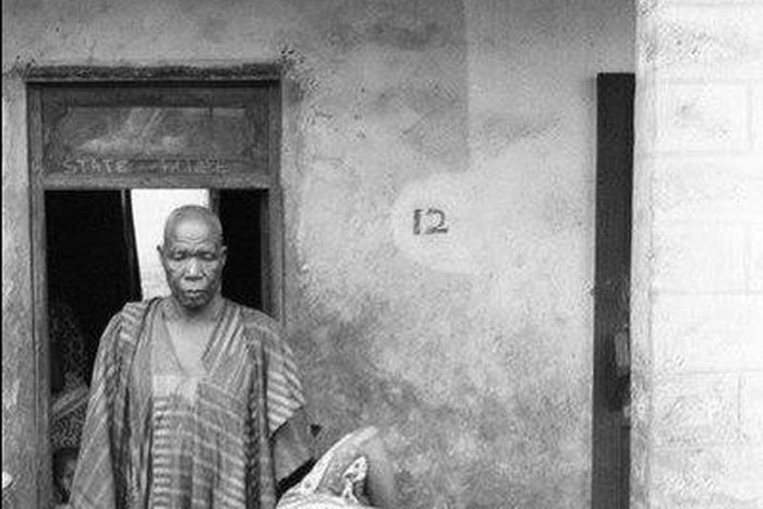 Bending while greeting an elder is an age-long tradition of the Yoruba people.