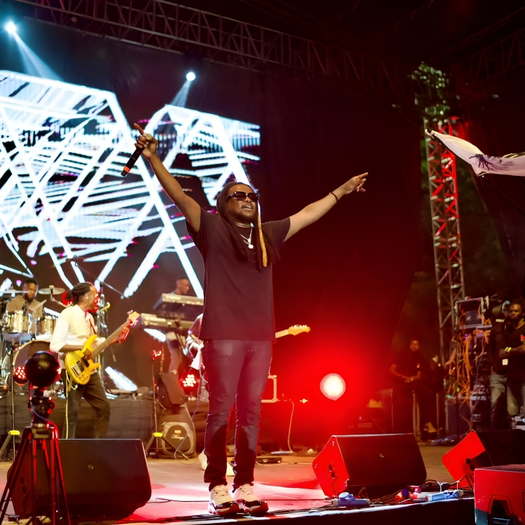 Nyashinski in a previous performance