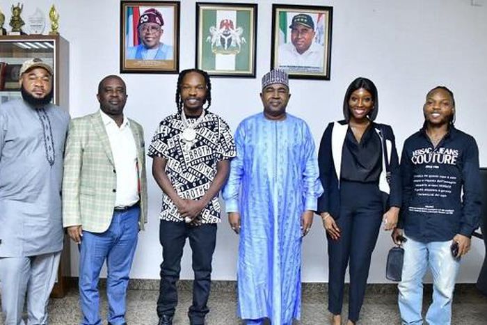 Chairman/Chief Executive Officer of the National Drug Law Enforcement Agency, Brig. Gen. Mohamed Buba Marwa (Retd) and music star, Naira Marley (both middle) flanked by the Agency’s Director of Media and Advocacy, Femi Babafemi (2nd l) and other member...
