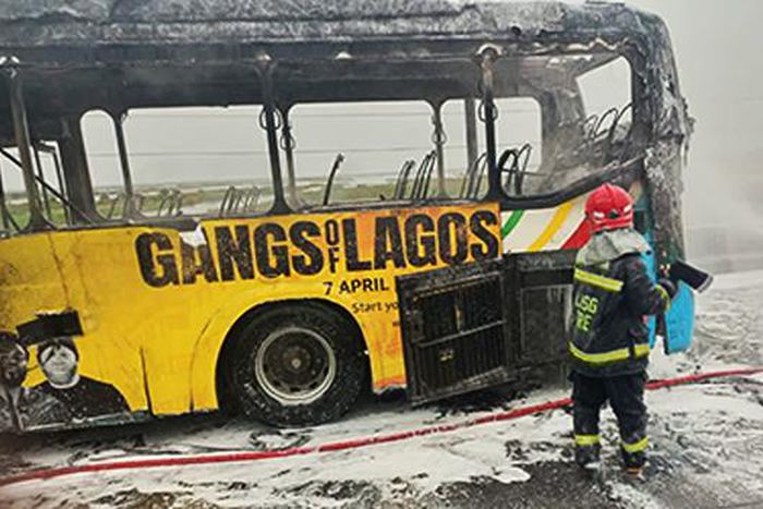 Driver dies in Lagos 3-vehicle crash, hoodlums set BRT bus on fire. [Twitter:trafficbutter]