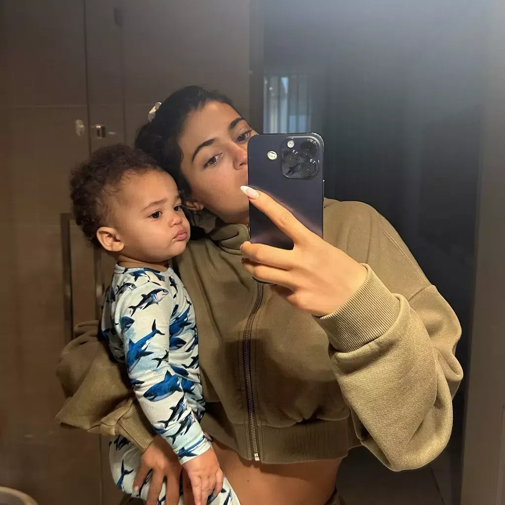 kylie-jenner-son-aire-0001