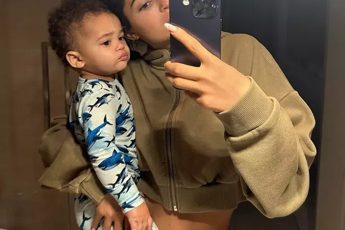 kylie-jenner-son-aire-0001