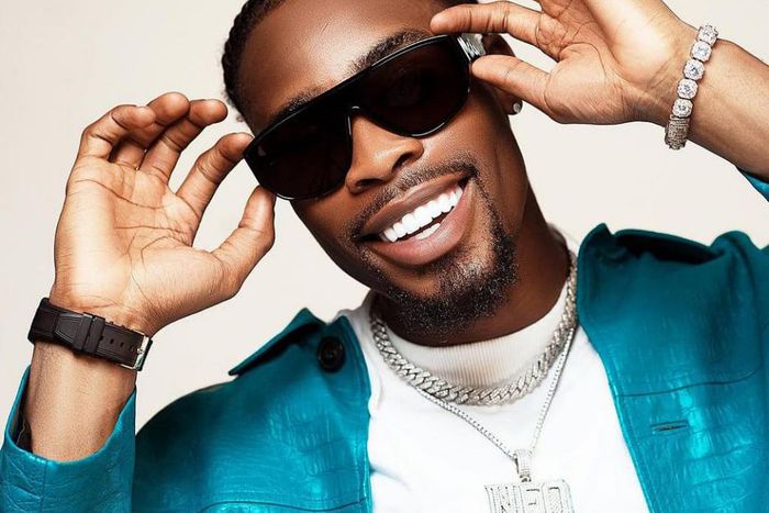 Neo's sparkling teeth cost him $4000 [Instagram/Neo_akpofure]