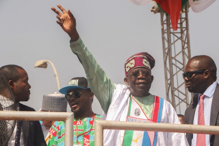 APC presidential candidate, Asiwaju Bola Tinubu at Minna rally. [Twitter;APC-PCC]