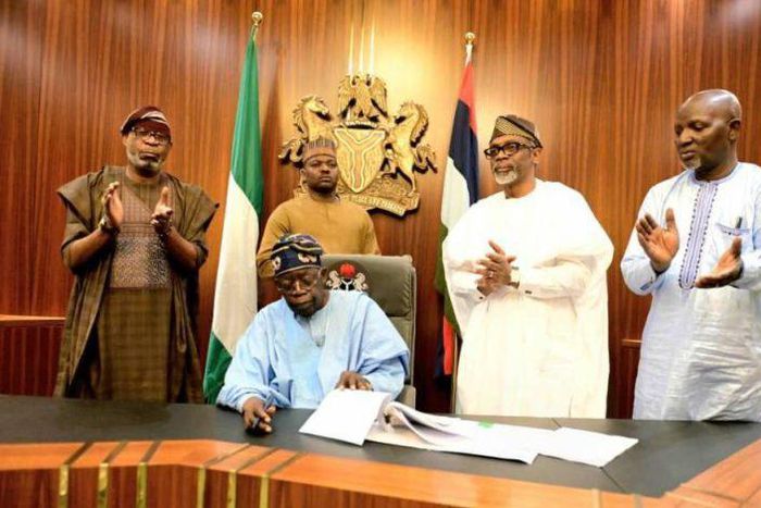 FG signs students loan [Osun Defender]