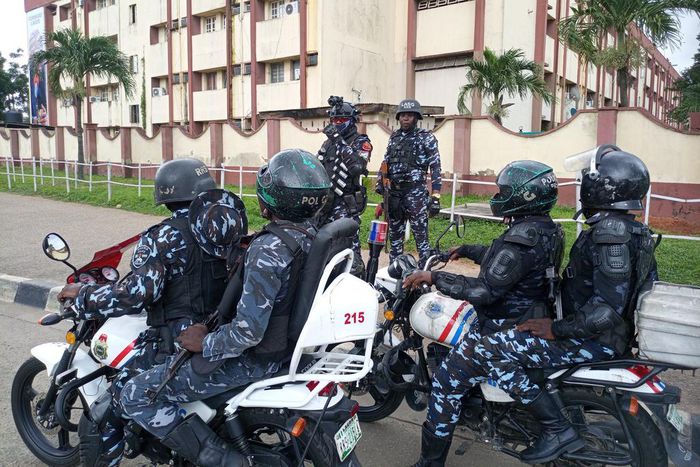Men of the Lagos State Police command. [Twitter:@rrslagos767]