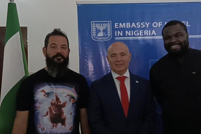 From L-R: Saron Pat, Representative of Innov8Hub, Amb. Michael Freeman and Iyinoluwa Aboyeji, Founding Partner, Future Africa. (NAN)