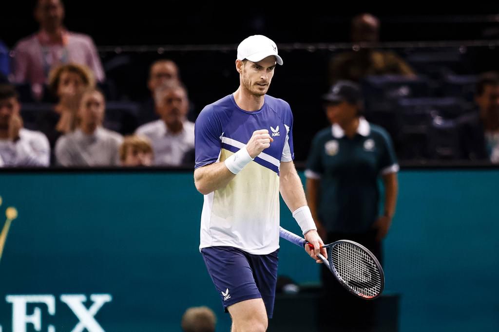 Andy Murray in action