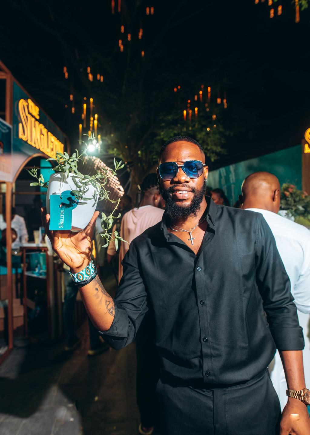 WHY THE SINGLETON IS THE PERFECT DRINK FOR CASUAL MOMENTS WITH FRIENDS