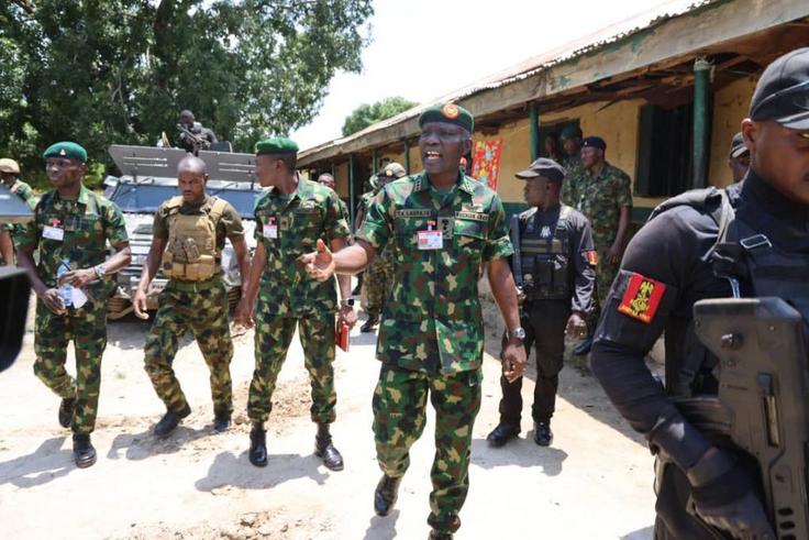 The Chief of Army Staff, Lt.-Gen. Taoreed Lagbaja addressing troops at Forward Operation Base (FOB) Erena in Shiroro Local Government Area of Niger state on Wednesday (16/8/23). [NAN]