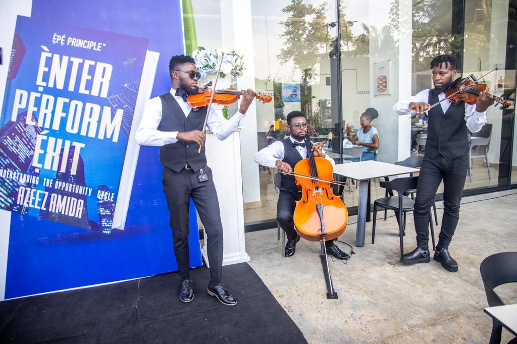 Azeez Amida Unveils “Enter, Perform, Exit (EPE Principle): Understanding the opportunity cycle” to Huge Applause in Lagos