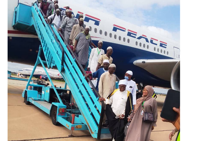 272 1st batch of kwara pilgrims arrives on Wednesday at Ilorin International Airport. [NAN]