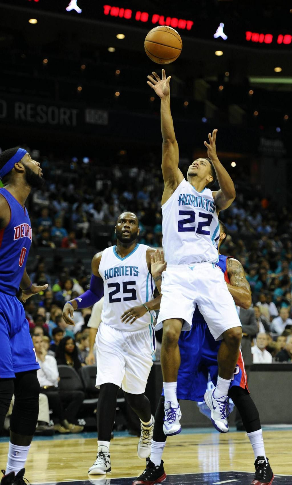 Charlotte Hornets vs Detroit Pistons NBA game