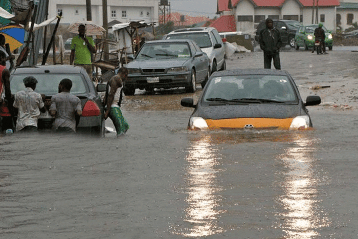 Lagos govt urges residents in 4 LGA to relocate over impending flood. [Vanguard]