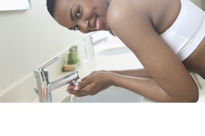 Get clear and glowing skin without skincare routine