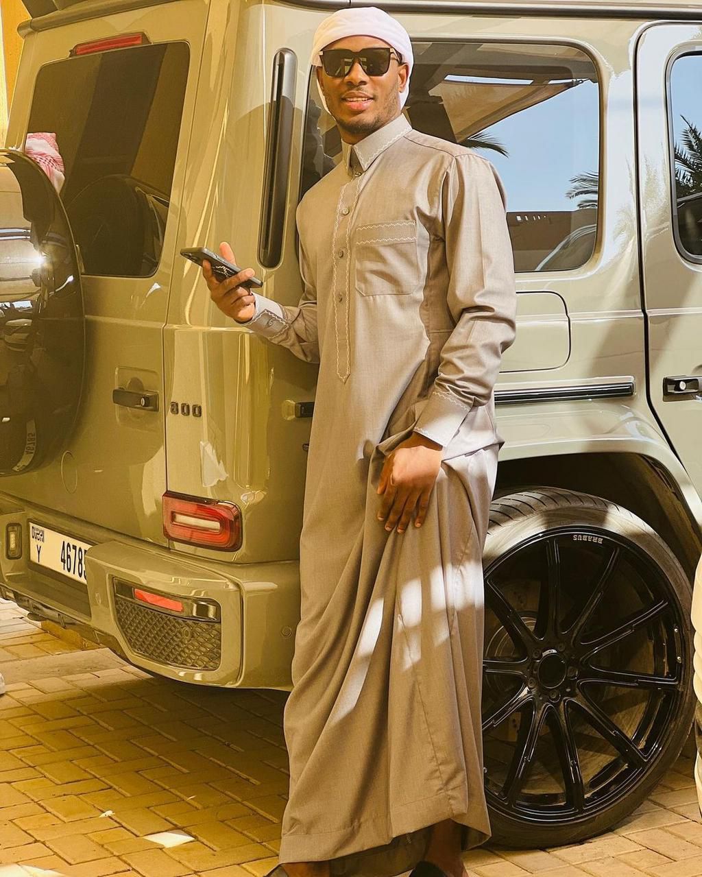 Super Eagles of Nigeria striker Odion Ighalo has taken to social media to show off his style.