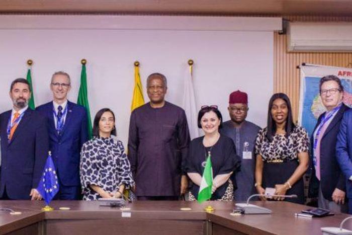 Minister of Foreign Affairs, Geoffrey Onyeama flanked by the team of the European Union Parliament Observation Mission to the Nigerian elections on Thursday in Abuja.
