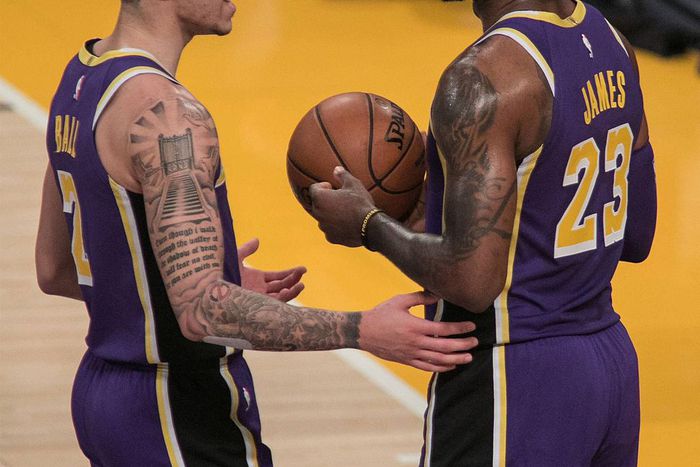 Betting tips for Dallas Mavericks vs Los Angeles Lakers