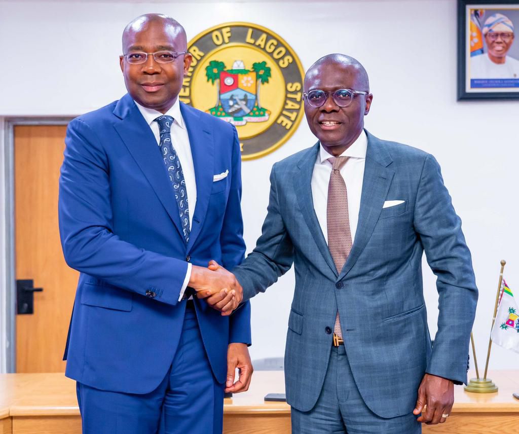 Chairman, EnterpriseNGR, Mr Aigboje Aig-Imoukhuede (left) and Gov. Babajide Sanwo-Olu of Lagos State during the inauguration of the Lagos International Financial Centre Council at the EXCO Chamber, Lagos House, Alausa, Ikeja, on Friday, Nov. 3, 2023 [T...