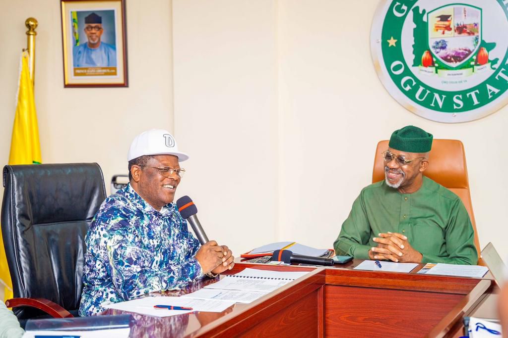 Minister of Works, Dave Umahi with Ogun State governor, Dapo Abiodun, [X:@dabiodunMFR]