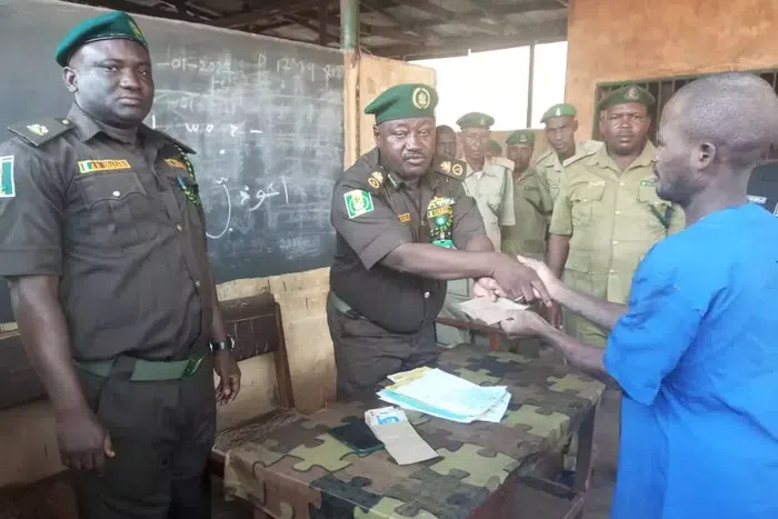 As a gesture of support and assistance, each of the freed inmates was presented with ₦10,000 to ease their transportation back to their respective homes [NAN]