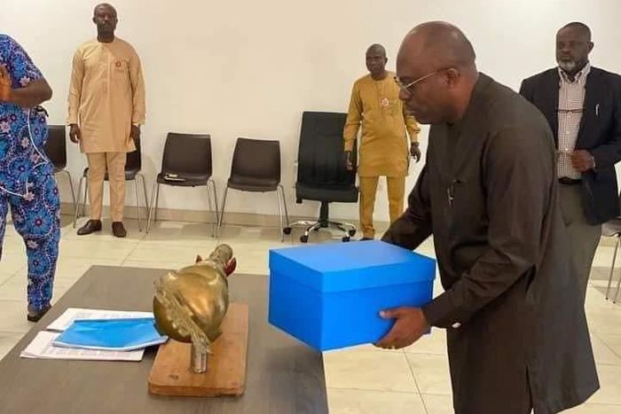 Governor Siminalayi Fubara presenting 2024 budget to five Rivers lawmakers loyal to him [Punch]