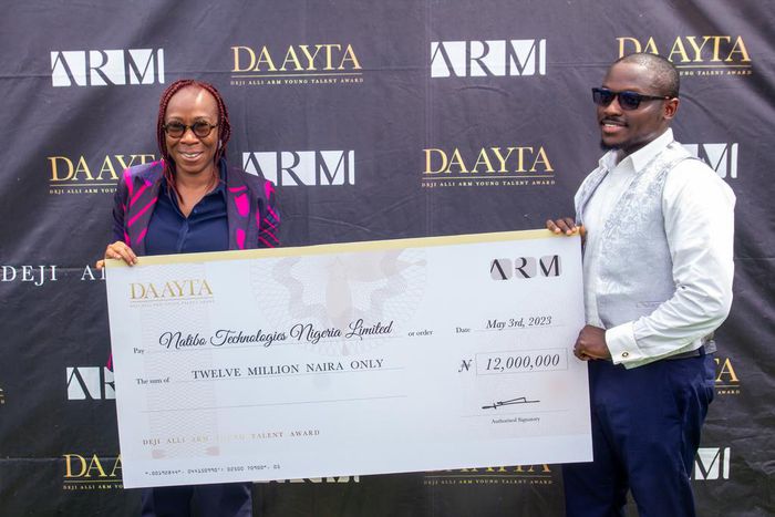 Prize presentation of N12m to the winner of DAAYTA 2023 Final Pitch