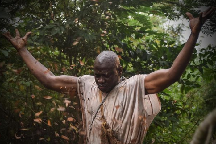 Adedimeji Lateef broke his leg during the production of Jagun Jagun. [Instagram/adedimejilateef]