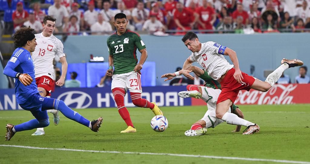 Ochoa denied Lewandowski from the penalty spot as Poland played 0-0 draw against Mexico