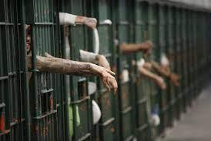 Sister gets 6 months imprisonment for smuggling phones to jailed brother