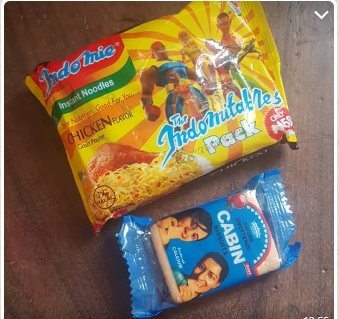 The sachet of noodles and biscuit shared as palliatives to primary school teachers in Lagos (Pulse)