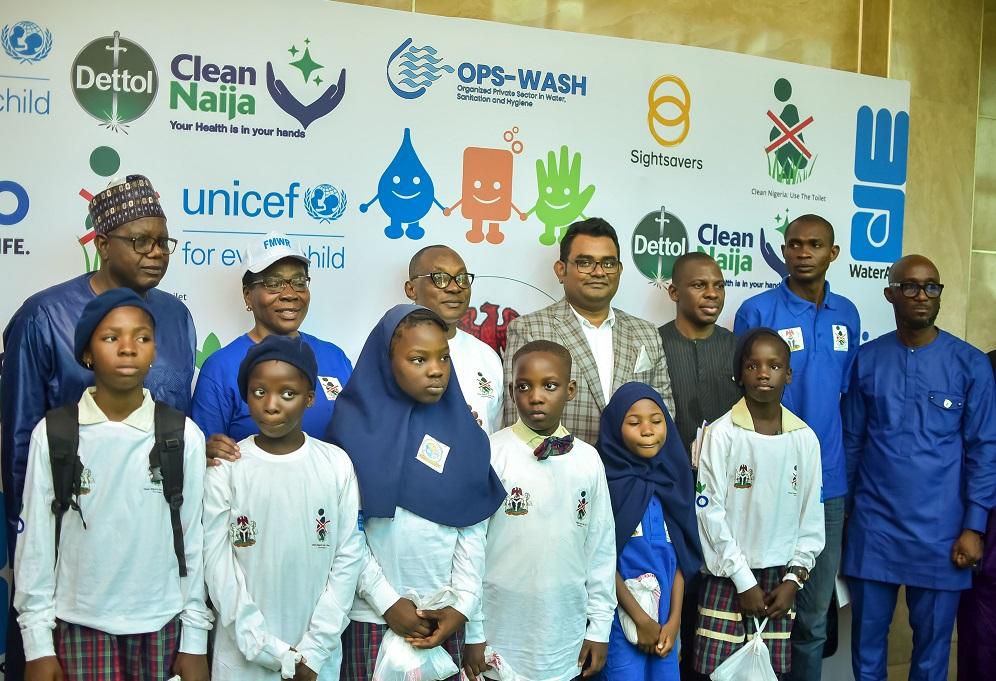 Students and Dignitaries at the Dettol, FG Global Handwashing 2022 Commemoration in Abuja.