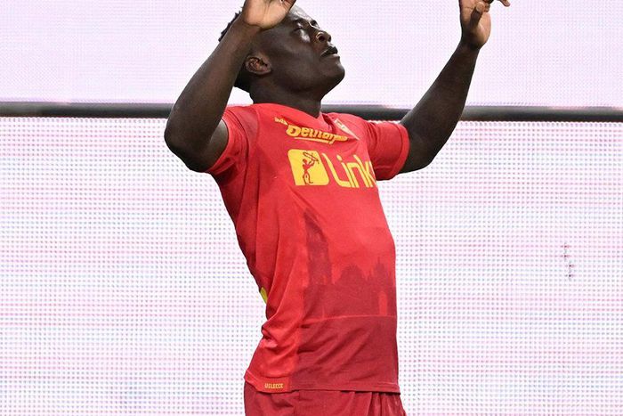 Lameck Banda celebrates becoming the first Zambian to score in the Serie A