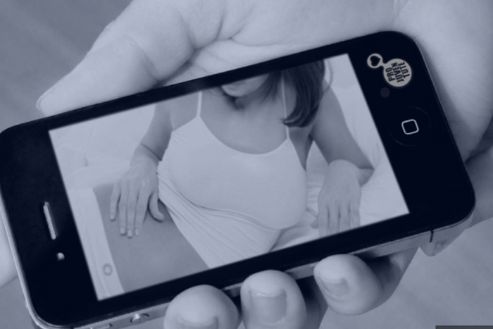 Should you ask a woman for nudes? The answer is No [ThoughtCatalogue]