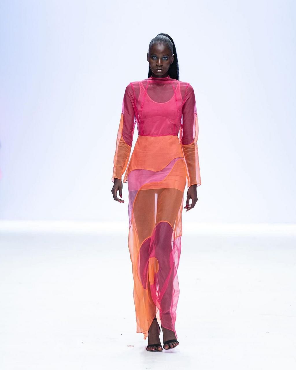 Loved the mix or orange and pink [Insignaonline]