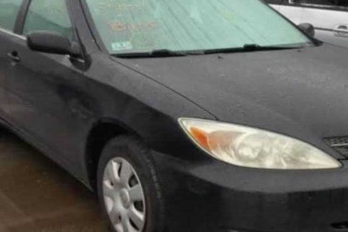 Naked man found dead in a car in Lagos