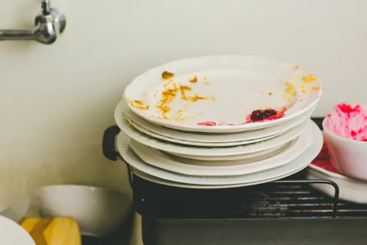 Dirty dishes can lead to a break down of your relationship {Kitchn}