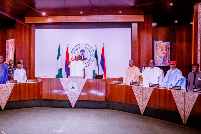 New Naira: Council of State backs CBN on currency redesign. [Twitter:@SpeakerGbaja]
